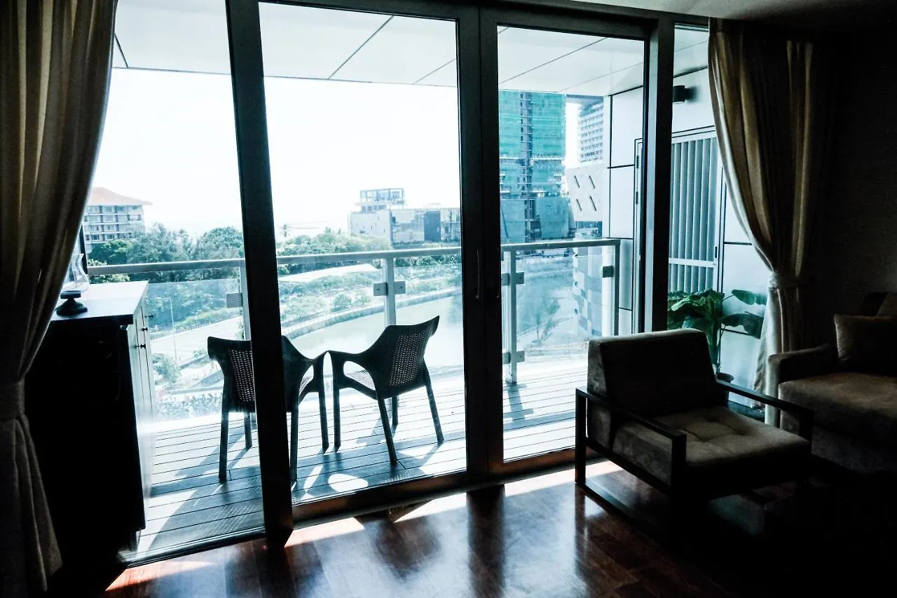 Brand New Water Front Luxury Cinnamon Suites Apartment In Heart Of Colombo City 0*,