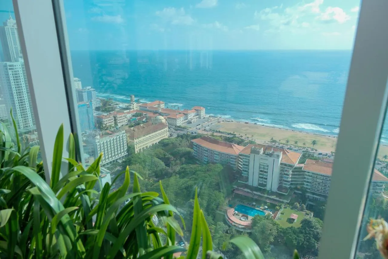 Brand New Water Front Luxury Cinnamon Suites Apartment In Heart Of Colombo City